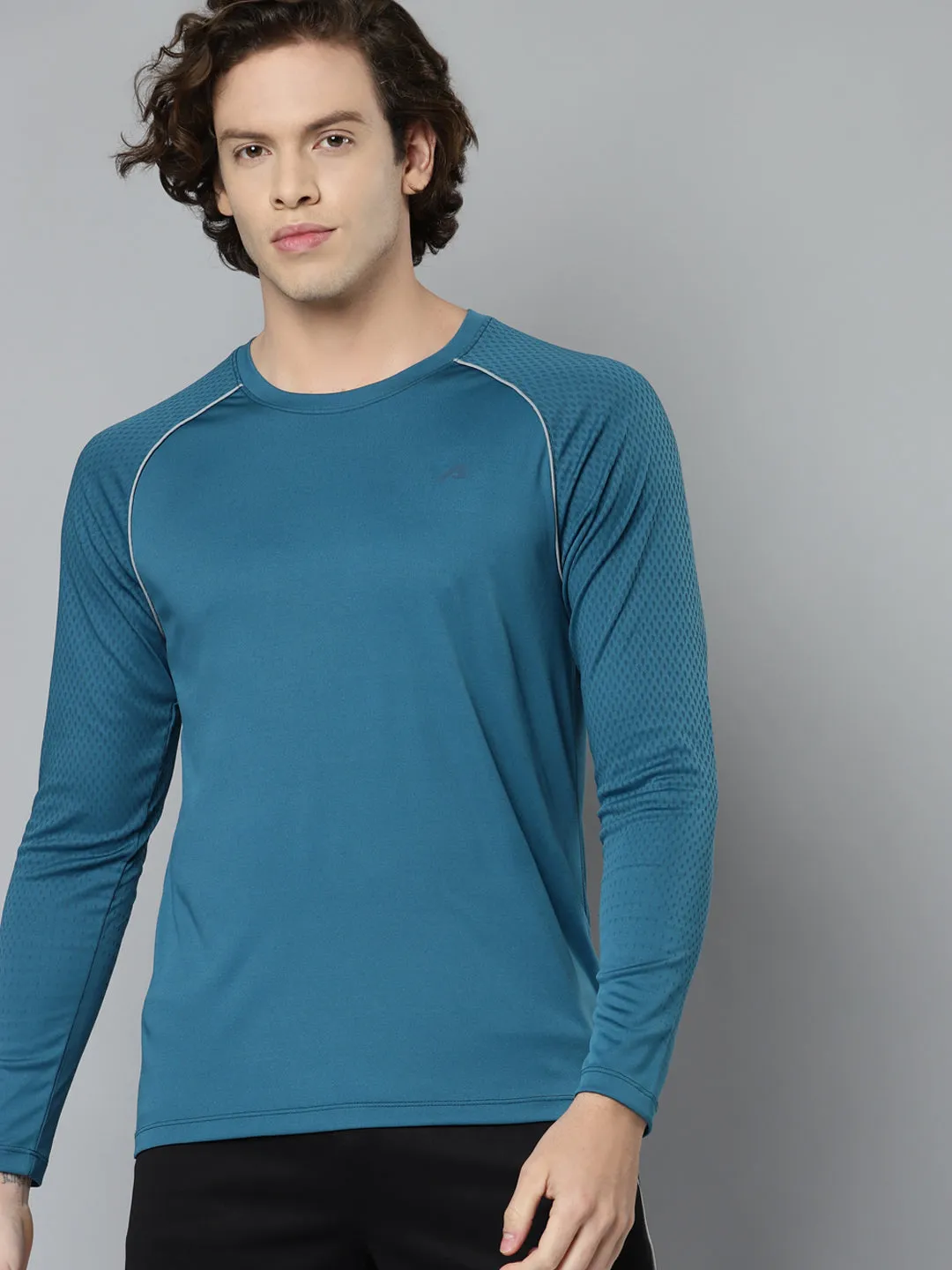 Alcis Men Blue Slim Fit Training or Gym T-shirt