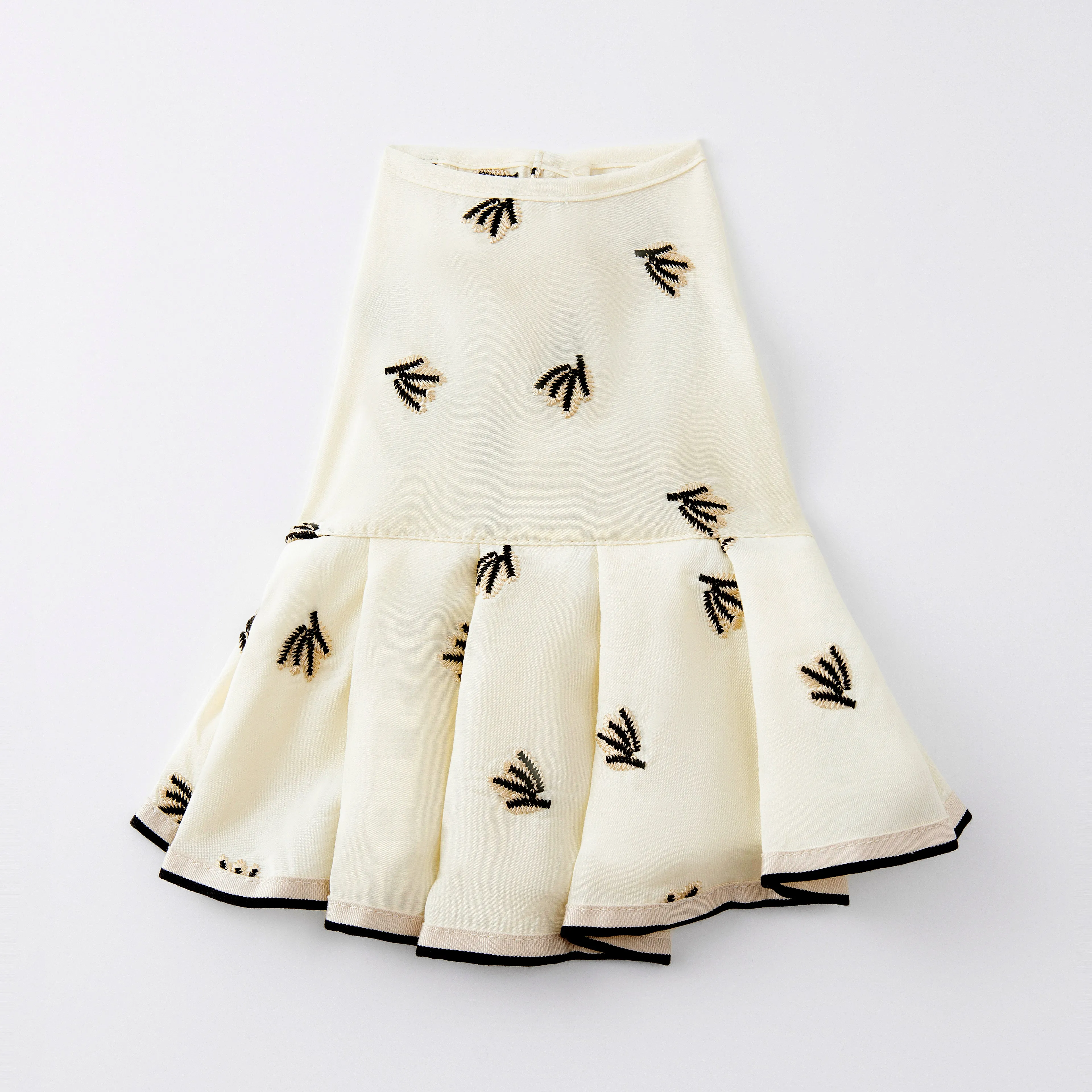 Pleated Dress with Embroider (Cream)